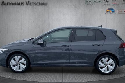 VW Golf 9.500 km 24.880 &euro; Vetschau/Spreewald 03226