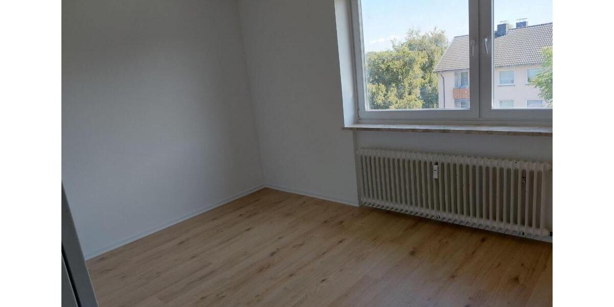 Etagenwohnung Lage - 2 Zimmer, 62 m&sup2;, 600&euro; | Angebot:24954447