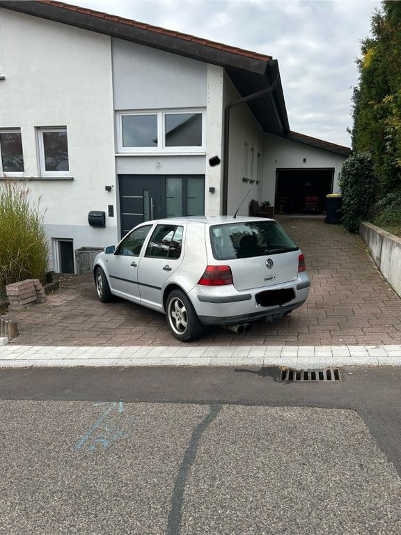 VW Golf 194.000 km 1.100 € Hüffenhardt 74928