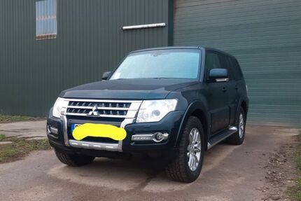 Mitsubishi Pajero 196.000 km 19.600 &euro; Klein Zecher 23883