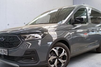 Ford Grand Tourneo 22.000 km 35.590 &euro; Freiburg im Breisgau 79108