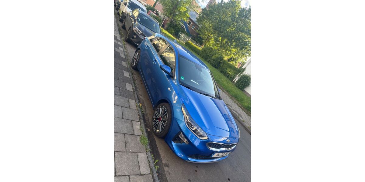 Kia ceed / Ceed 72.000 km 12.800 &euro; Düsseldorf 40468