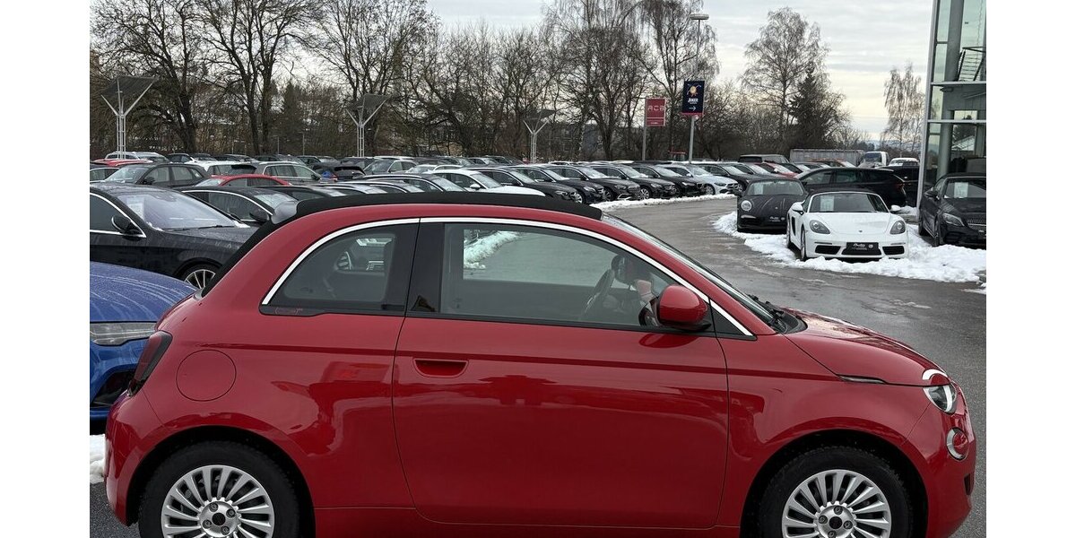 Fiat 500 E Cabrio Red NAVI/CARPLAY/KLIMA/DAB/1.HAND 37.863 km 16.900 &euro; Villingen-Schwenningen 78054