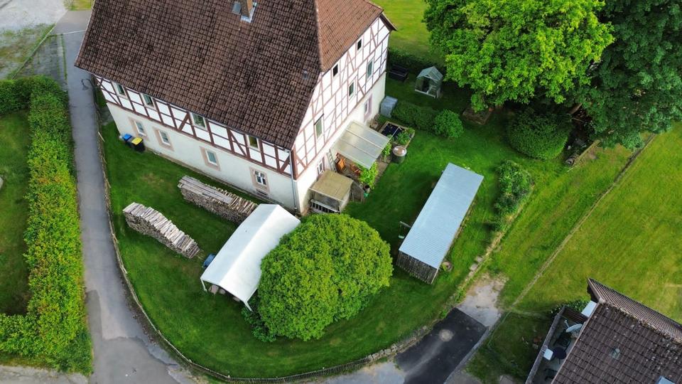 Einfamilienhaus Holzminden - 12 Zimmer, 296 m&sup2;, 144.000&euro; | Angebot:26044950