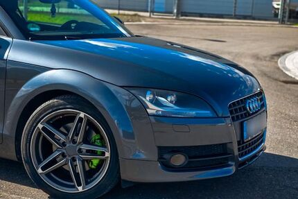 Audi TT 175.000 km 6.500 &euro; DEGGINGEN 73326