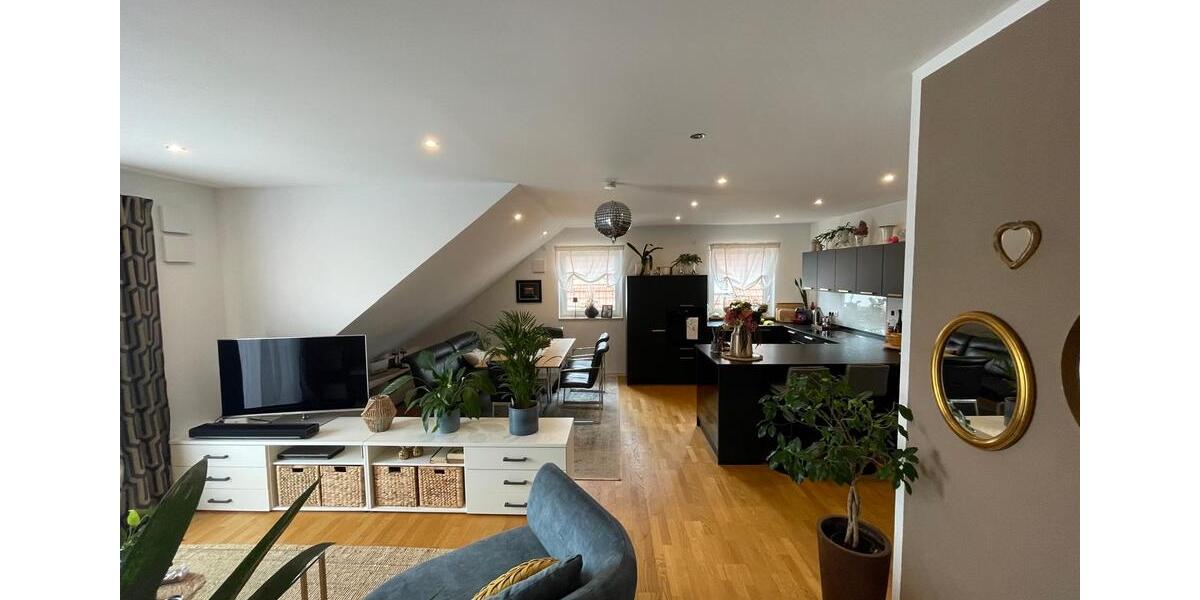 Dachgeschoßwohnung Tegernheim - 4 Zimmer, 116 m&sup2;, 684.000&euro; | Angebot:27021013