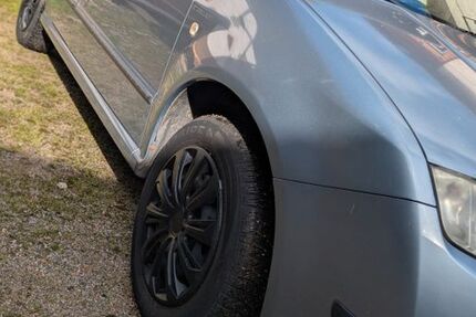 Skoda Fabia 180.700 km 2.400 &euro; Ober-Ramstadt 64372