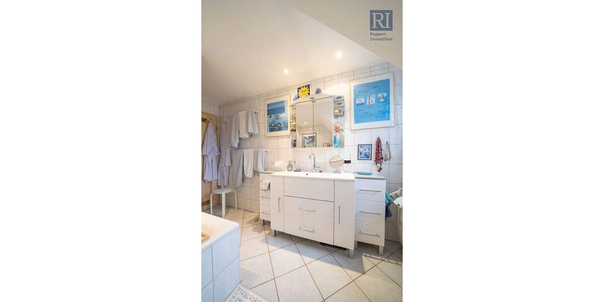 Etagenwohnung Würzburg / Zellerau Zellerau - 3 Zimmer, 68 m&sup2;, 249.000&euro; | Angebot:25387154