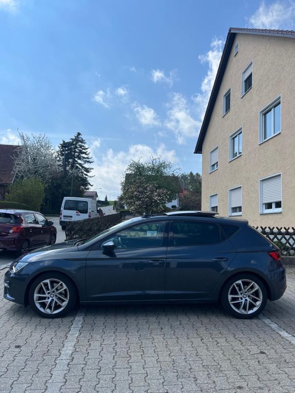 Seat Leon 113.000 km 17.999 € Zeitlarn 93197