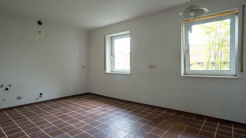 Erdgeschoßwohnung Bernried - 4 Zimmer, 127 m&sup2;, 250.000&euro; | Angebot:27010016