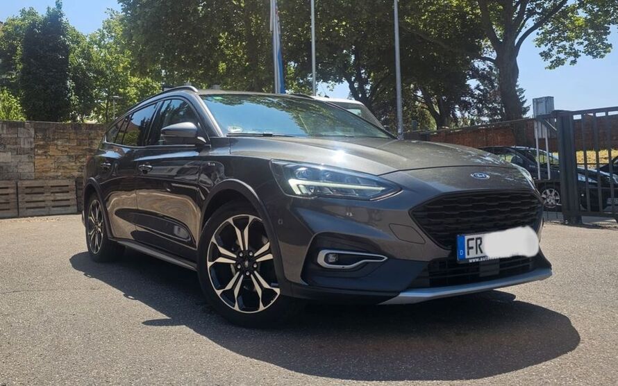 Ford Focus 60.000 km 12.935 € Freiburg 79104