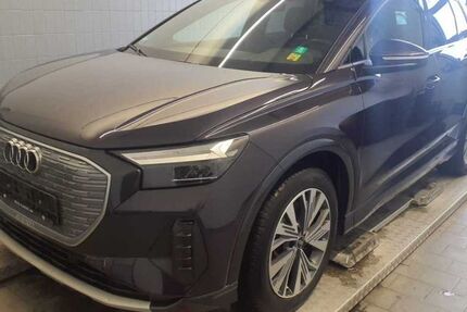 Audi Q4 e-tron 58.600 km 31.640 &euro; Wackersdorf 92442