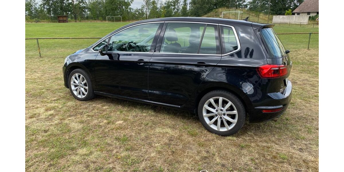 VW Golf Sportsvan 99.000 km 13.000 &euro; Röderland 04932