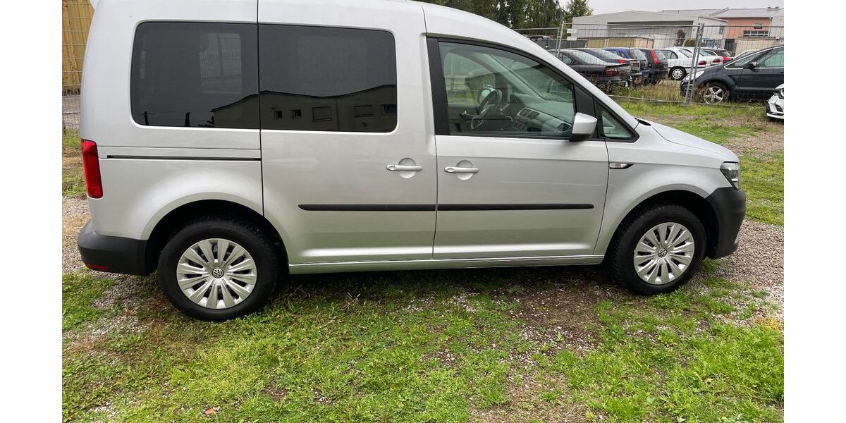 VW Caddy 128.780 km 15.990 &euro; Augsburg 86167