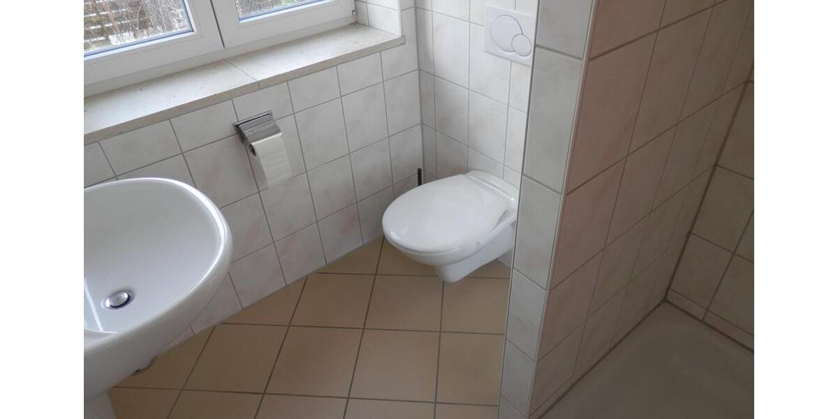 Einfamilienhaus Neuötting - 5 Zimmer, 105 m&sup2;, 1.200&euro; | Angebot:26408413