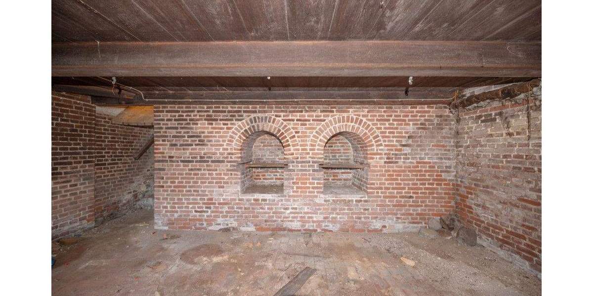 Reet, Raum & reichlich Ideen - sanierungsbedürftiges Denkmal bereit für Ihre Handschrift! 9 zimmer