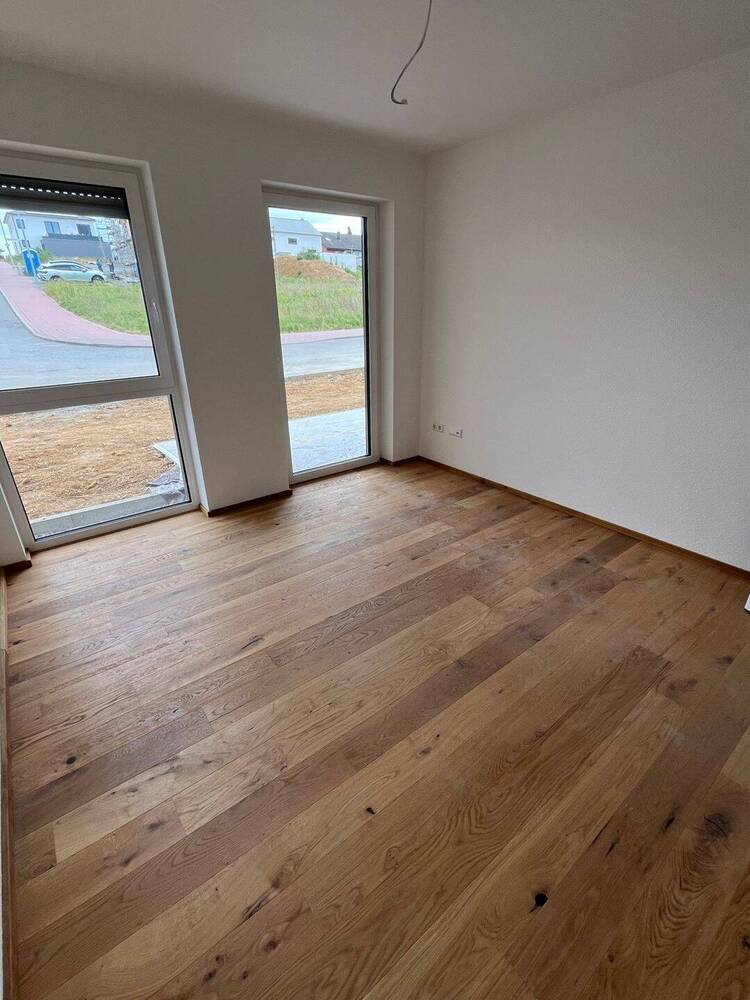 GartenWohnung sucht Erstmieter! Inklusive EBK.