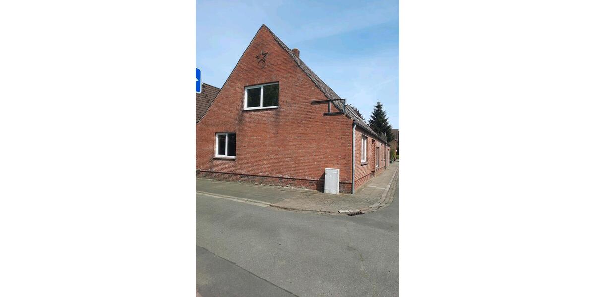 Einfamilienhaus Lunden - 7 Zimmer, 240 m&sup2;, 110.000&euro; | Angebot:27184361