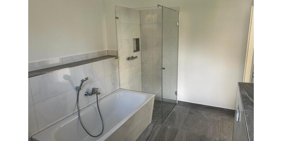 Doppelhaushälfte Leipzig Ost - 5 Zimmer, 135 m&sup2;, 1.755&euro; | Angebot:26317316