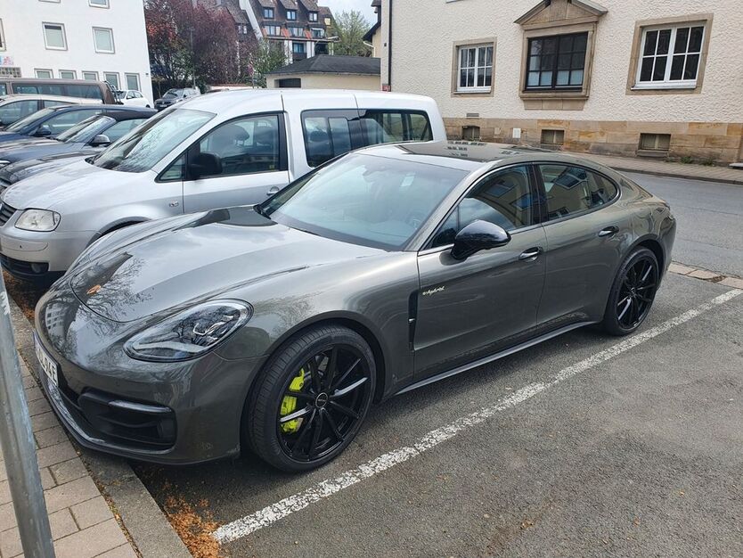 Porsche Panamera 64.322 km 71.000 € Bindlach 95463