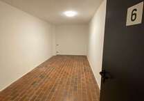 Halle in Neu-Ulm 165 € 15 m²
