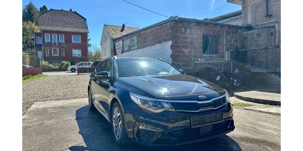 Kia Optima 173.500 km 11.900 &euro; Völklingen 66333