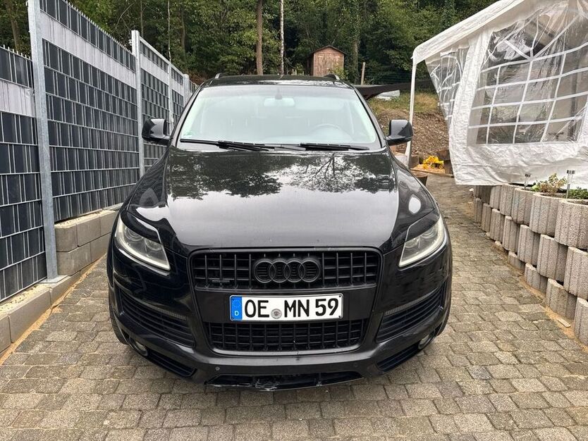Q7