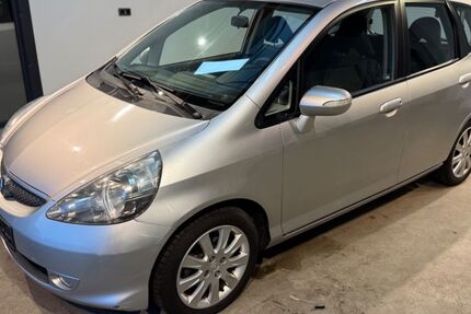 Honda Jazz 75.445 km 5.990 &euro; Göttingen 37079