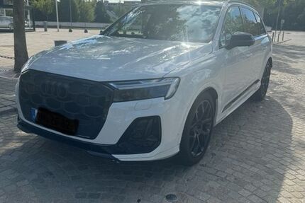 Audi Q7 32.000 km 72.900 &euro; Ingolstadt 85051