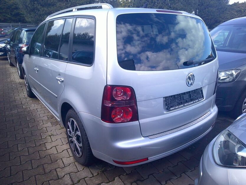VW Touran 158.100 km 6.950 € Walldorf 69190