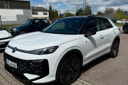VW T-Roc 9.000 km 44.489 &euro; Illingen 66557