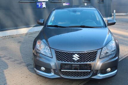 Suzuki Kizashi 194.526 km 7.590 &euro; Rabenau 35466