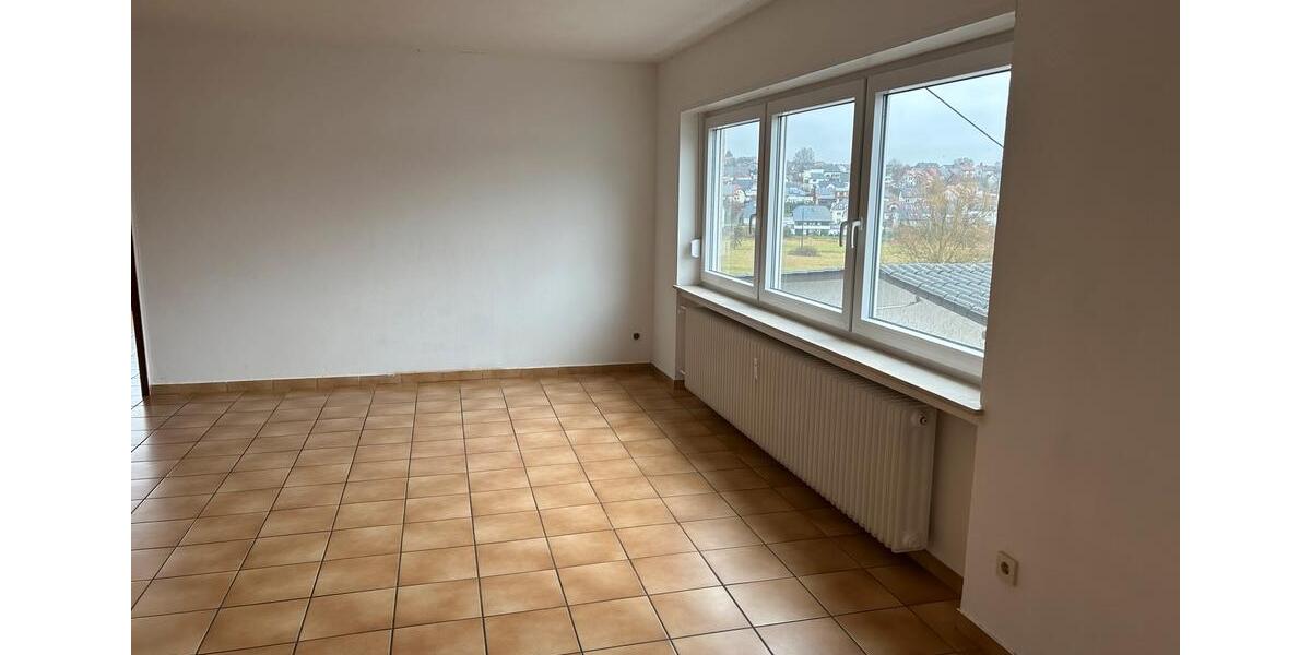 3 ZKB Wohnung *laufende Sanierungsarbeiten* 5 zimmer