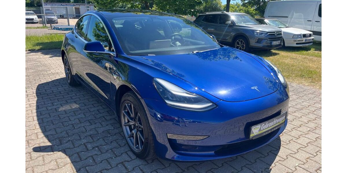Tesla Model 3 126.295 km 20.999 &euro; Delitzsch 04509