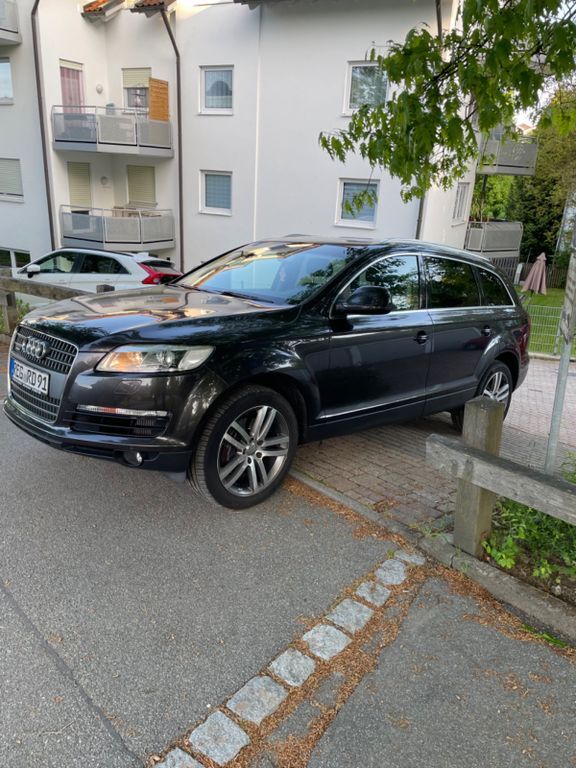 Q7