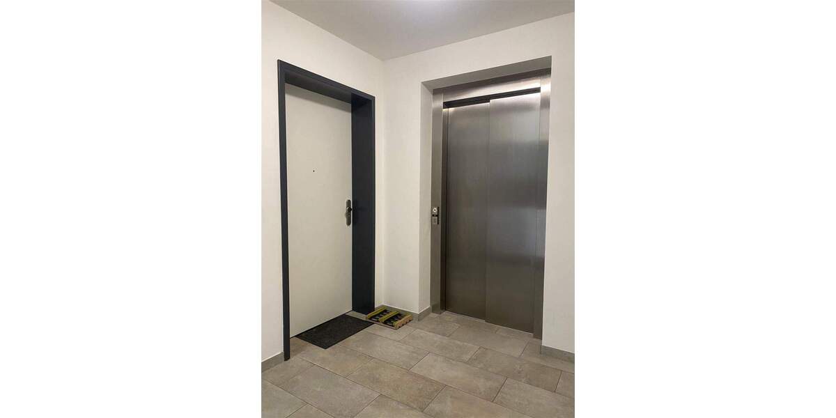 Stötteritz* Neubau* Zweitbezug* altersgerechte Whg* hell* Balkon hofseitig* offene Küche mit EBK 2 zimmer