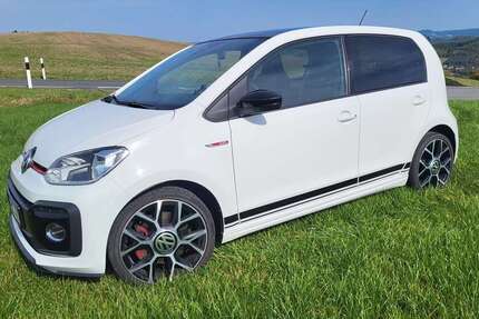 VW up! 81.400 km 12.099 &euro; Eslohe 59889