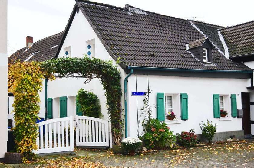 Haus zum Kaufen in Düsseldorf 649.000 € 145 m²