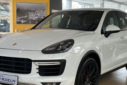 Porsche Cayenne 95.000 km 41.999 € Kerpen 50171