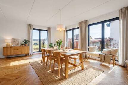 Haus Zeitlarn - 6 Zimmer, 194 m&sup2;, 634.000&euro; | Angebot:25407701