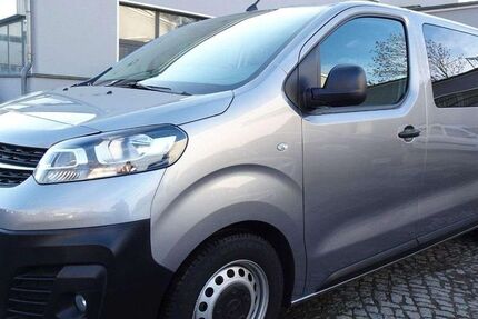 Opel Vivaro 68.113 km 26.950 &euro; Falkensee 14612