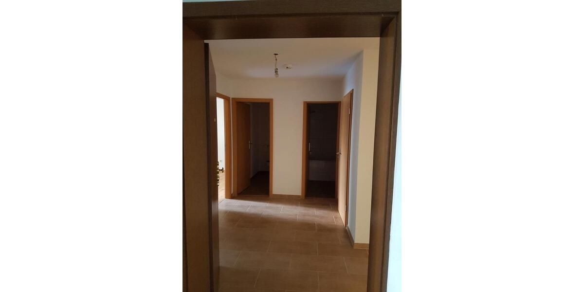 Erdgeschoßwohnung Würzburg Heuchelhof - 3 Zimmer, 80 m&sup2;, 279.000&euro; | Angebot:26393770