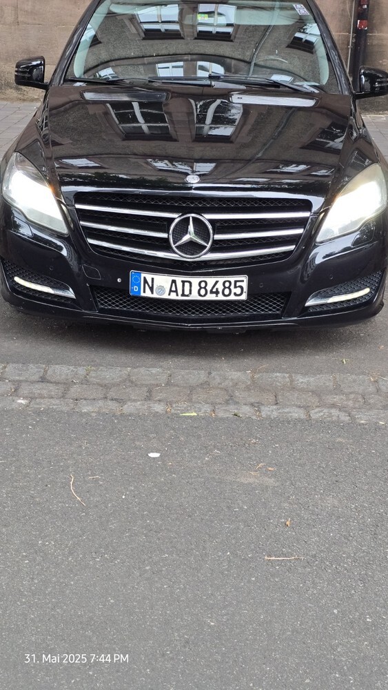 Mercedes-Benz R 350 2.612.000 km 9.000 € Nürnberg 90403