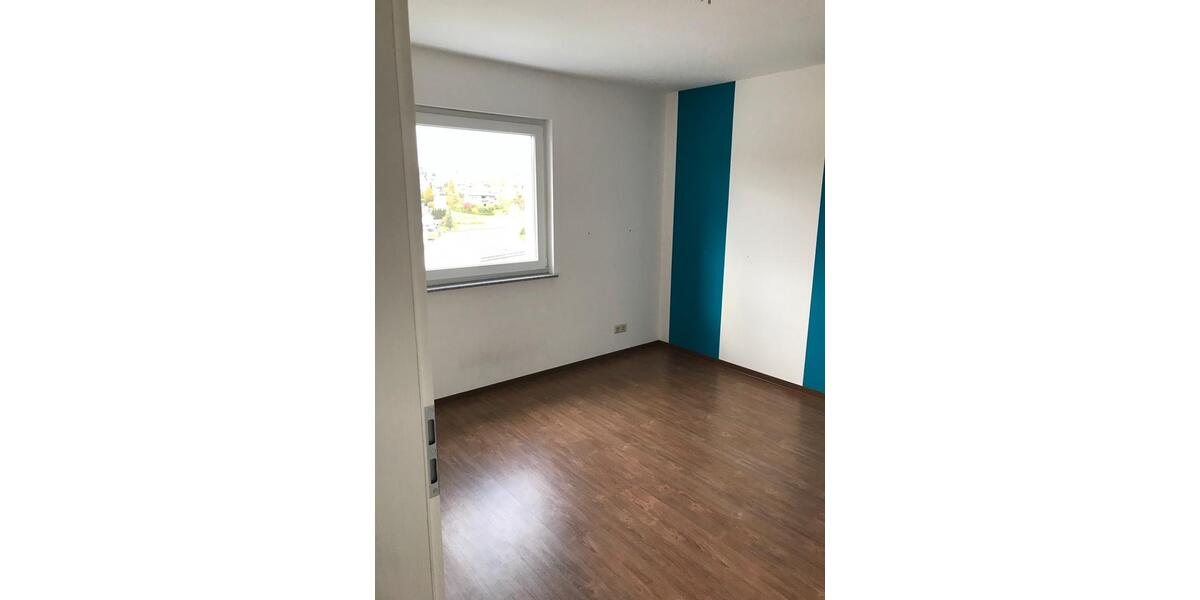 Reihenhaus Gummersbach - 4 Zimmer, 100 m&sup2;, 1.150&euro; | Angebot:26302192