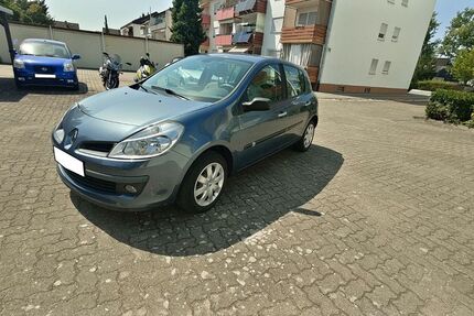 Renault Clio 114.000 km 2.999 &euro; Tamm 71732