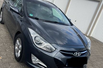 Hyundai i40 242.000 km 6.300 € Neustadt an der Weinstraße 67433