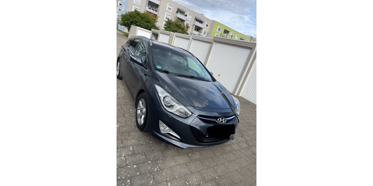 Hyundai i40 242.000 km 6.300 € Neustadt an der Weinstraße 67433