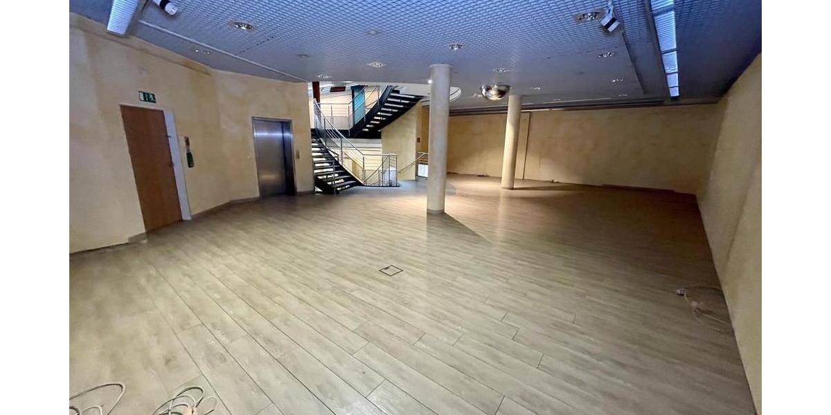Komplettes Büro-Geschäftshaus zur Miete im Herzen von Gera! Bestlage auf der Sorge! - Gewerbeobjekt Gera Ostviertel | Angebot:26383355