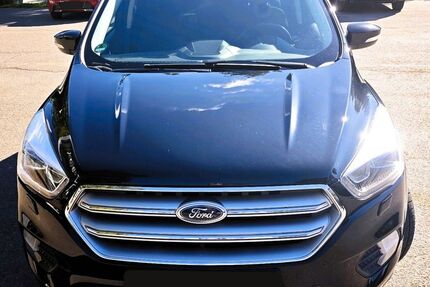 Ford Kuga 91.000 km 10.600 &euro; Gummersbach 51647