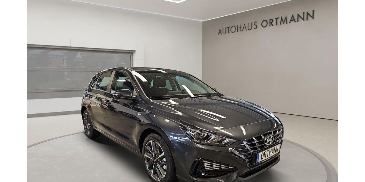 Hyundai i30 22.611 km 22.990 &euro; Wissen 57537